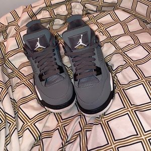 Jordan 4
